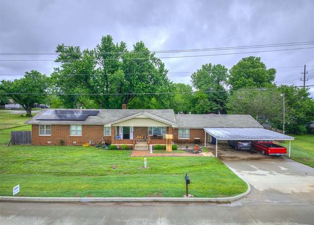 Property at 6515 SW 59th St, Oklahoma City, OK 73179, 3 beds, 2.5 baths