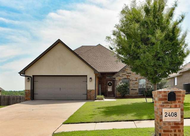 Property at 2408 Santa Monica St, Edmond, OK 73034, 3 beds, 2.5 baths
