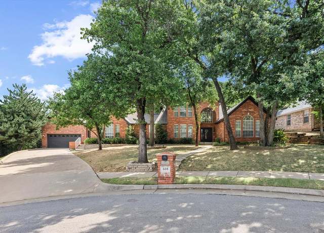 Property at 608 Fox Hill Dr, Edmond, OK 73034, 4 beds, 4 baths
