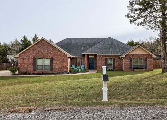 Property at 5840 Cimarron Cir, Guthrie, OK 73044, 5 beds, 3 baths