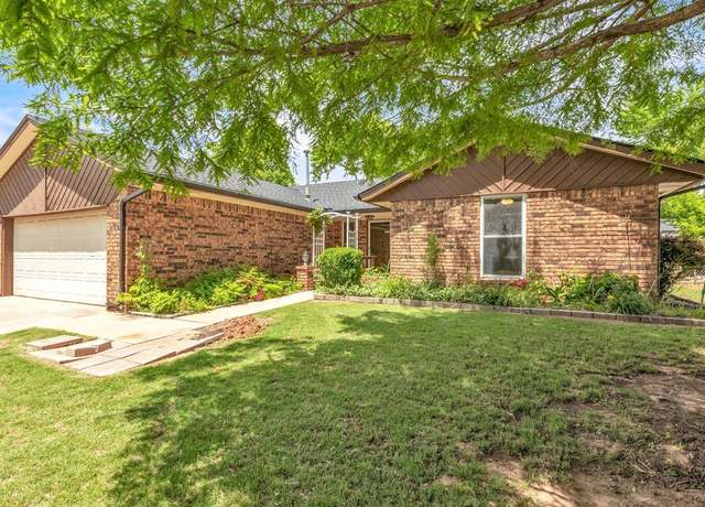 Property at 2233 Red Elm Dr, Edmond, OK 73013, 3 beds, 2 baths