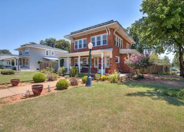 Property at 628 W Main St, Purcell, OK 73080, 4 beds, 2 baths