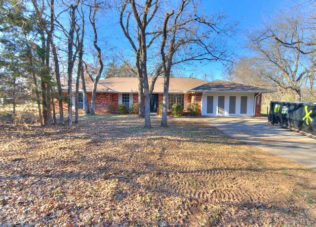 Property at 1933 Red Fox Rd, Edmond, OK 73034, 4 beds, 3 baths