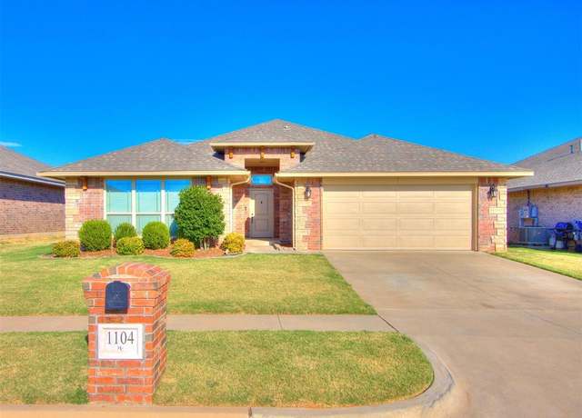 Property at 1104 Hickory Creek Dr, Yukon, OK 73099, 3 beds, 2 baths