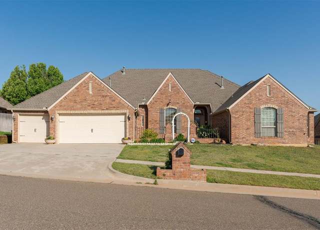 Property at 19605 Talavera Ln, Edmond, OK 73012, 4 beds, 3 baths