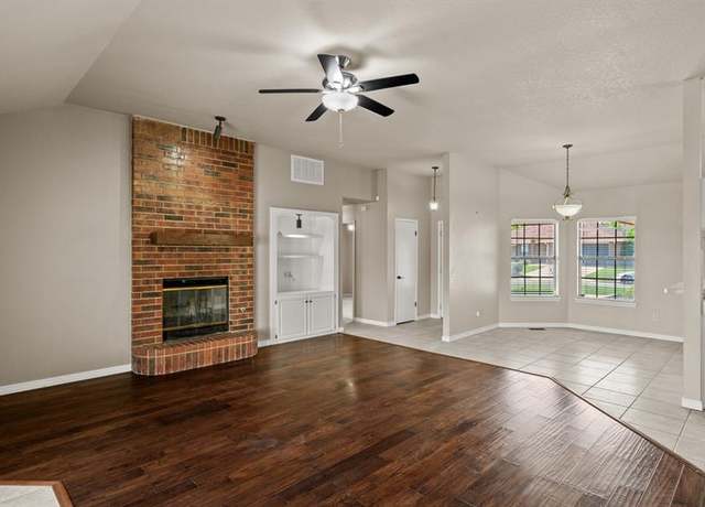 Property at 7825 NW 81 St, Oklahoma City, OK 73132, 3 beds, 2 baths