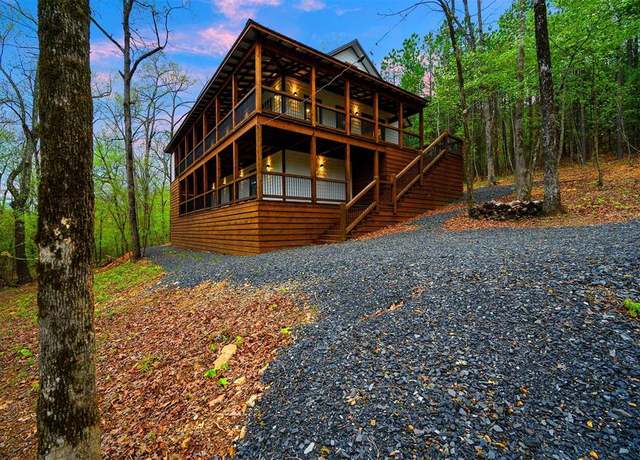 Property at 184 Virginia Pine Pl, Broken Bow, OK 74728, 2 beds, 2.5 baths