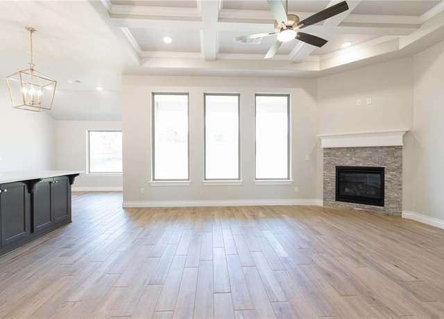 Property at 8833 Stark St, Edmond, OK 73007, 4 beds, 2.5 baths