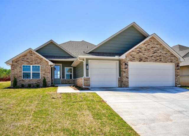 Property at 3030 Hollow Crest Ln, Norman, OK 73071, 4 beds, 2.5 baths