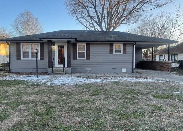 Property at 316 W 7th St, Wewoka, OK 74884, 3 beds, 1.5 baths
