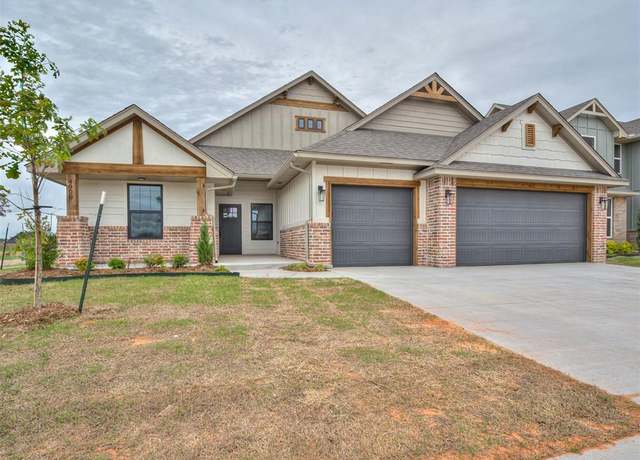 Property at 4900 Misty Wood Ln, Mustang, OK 73064, 4 beds, 2.5 baths