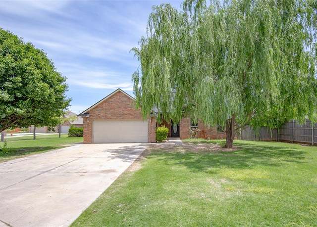 Property at 4708 Elk Creek Dr, Yukon, OK 73099, 4 beds, 2 baths