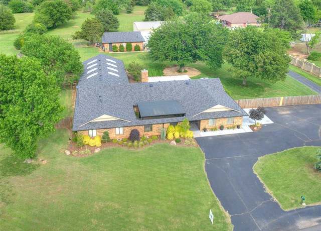 Property at 1509 S 29th St, Chickasha, OK 73018, 3 beds, 3 baths