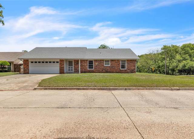 Property at 1 N Rice Ave, Shawnee, OK 74804, 3 beds, 2 baths