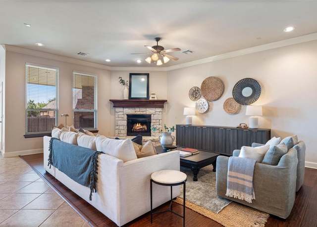 Property at 8513 NW 126th St, Oklahoma City, OK 73142, 4 beds, 3 baths