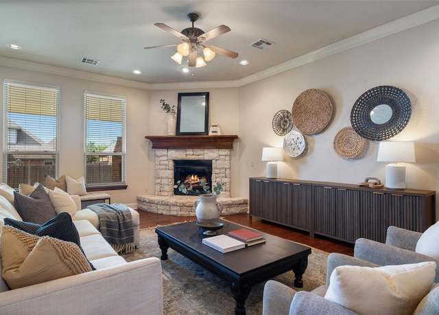 Property at 8513 NW 126th St, Oklahoma City, OK 73142, 4 beds, 3 baths