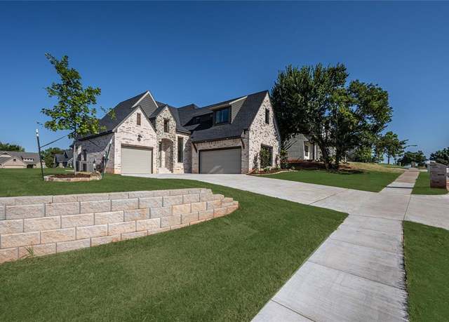 Property at 2525 Wellington Way, Edmond, OK 73012, 4 beds, 3 baths