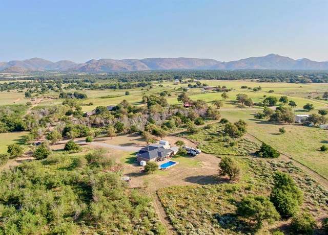 Property at 20756 E County RD 153 Rd, Blair, OK 73526, 3 beds, 2 baths
