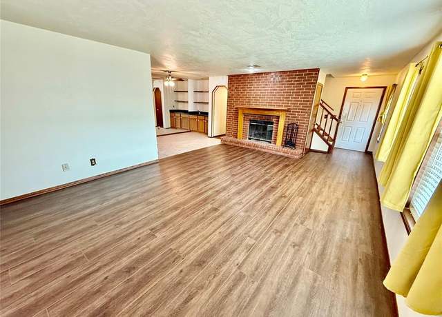 Property at 4400 Hemingway Dr #263, Oklahoma City, OK 73118, 2 beds, 2.5 baths