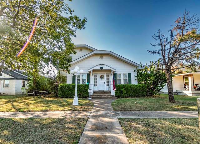 Property at 108 W 5th St, Stroud, OK 74079, 3 beds, 2 baths