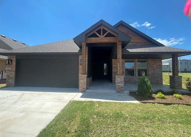 Property at 5009 Misty Wood Ln, Mustang, OK 73064, 3 beds, 2 baths