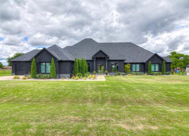 Property at 8225 SW 109th Ter, Oklahoma City, OK 73173, 5 beds, 6 baths