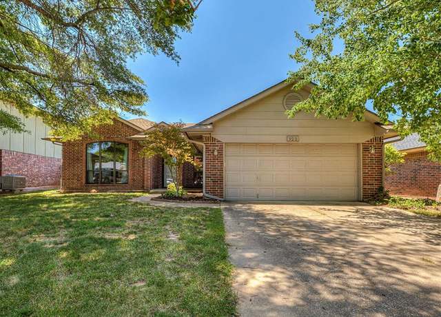 Property at 920 Golden Eagle Dr, Norman, OK 73072, 3 beds, 2 baths