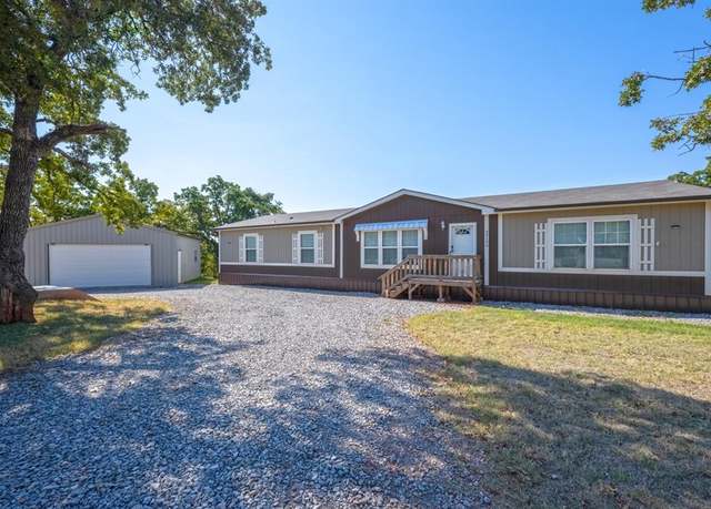 Property at 24192 Colt Ln, Norman, OK 73026, 4 beds, 2 baths