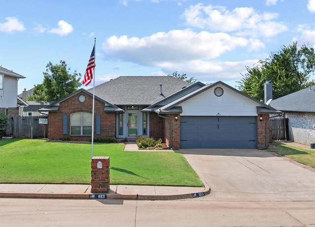 Property at 613 Blue Ridge Dr, Edmond, OK 73003, 3 beds, 2 baths