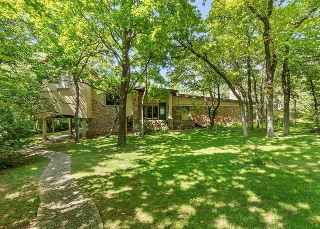 Property at 4225 Red Bud Pl, Edmond, OK 73013, 4 beds, 4 baths