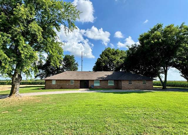 Property at 1383 County Road 1373, Chickasha, OK 73018, 3 beds, 3 baths