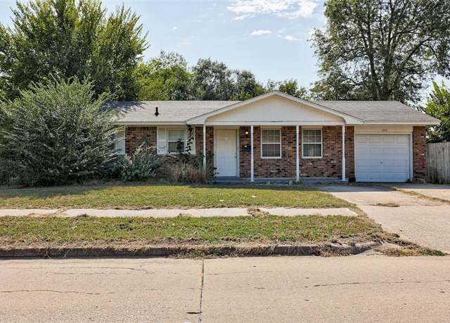 Property at 1332 Beaumont St, Norman, OK 73071, 3 beds, 1 bath