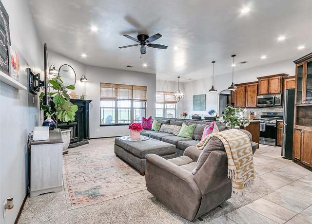Property at 3356 NE Chuck Wagon Rd, Piedmont, OK 73078, 4 beds, 2 baths