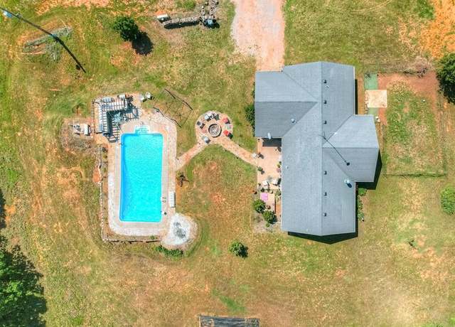 Property at 870756 S 3460 Rd, Chandler, OK 74834, 3 beds, 2 baths