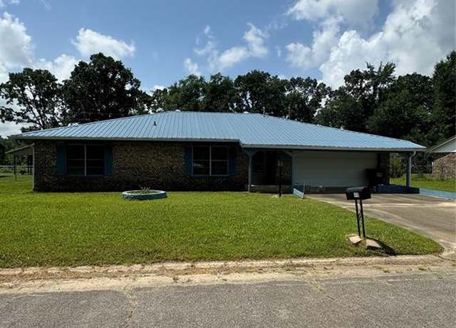 Property at 1410 Cleveland St, Idabel, OK 74745, 4 beds, 2 baths