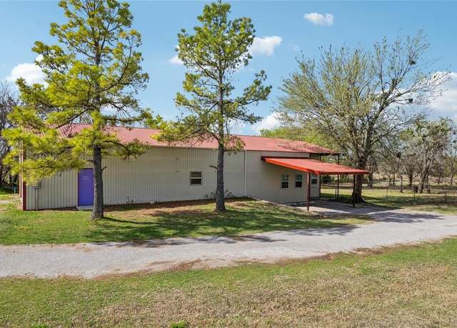 Property at 7201 Country Ln, Mustang, OK 73064, 1 bed, 1.5 baths