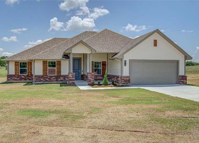 Property at 213 Hope Ave, Shawnee, OK 74804, 4 beds, 2 baths