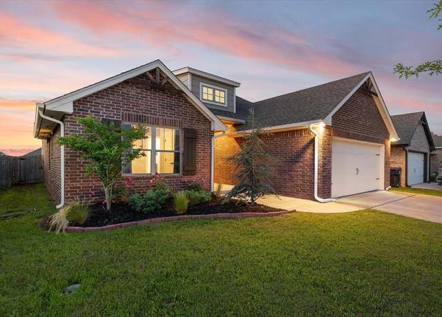 Property at 9117 NW 123rd St, Yukon, OK 73099, 4 beds, 2 baths