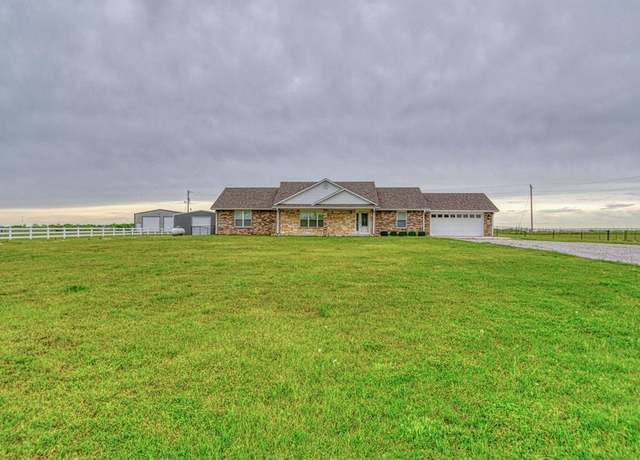 Property at 34701 E County Road 1610, Pauls Valley, OK 73075, 3 beds, 2 baths