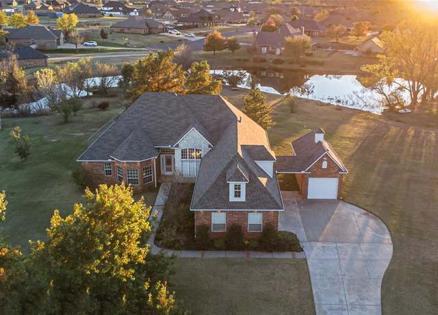 Property at 10529 Sundance Dr, Yukon, OK 73099, 4 beds, 2.5 baths