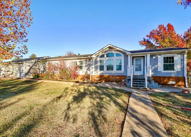 Property at 101 E Broadway Ave, Cashion, OK 73016, 3 beds, 2 baths