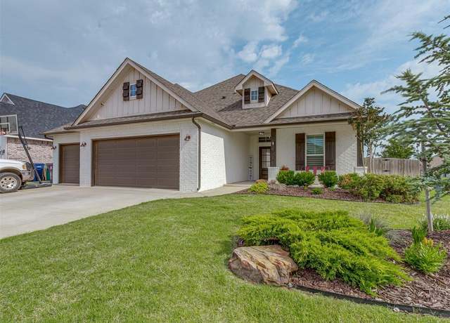 Property at 11501 NW 107th St, Yukon, OK 73099, 4 beds, 2 baths
