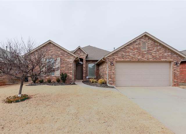 Property at 15925 Sky Run Dr, Edmond, OK 73013, 3 beds, 2 baths