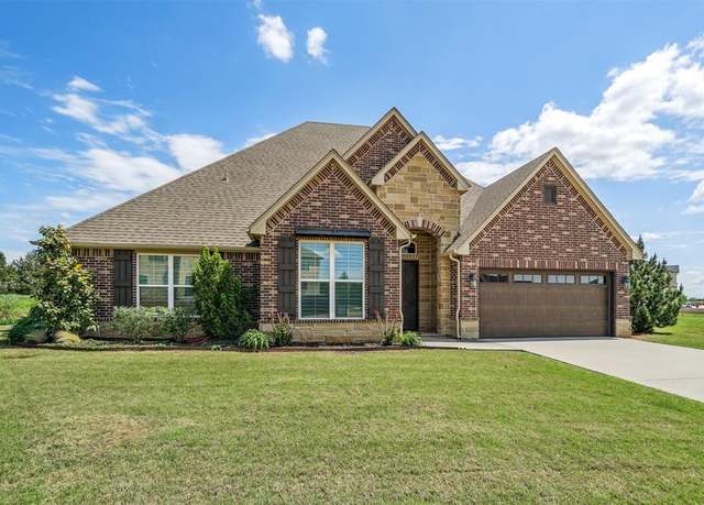 Property at 4212 Vista Dr, Norman, OK 73071, 3 beds, 2.5 baths