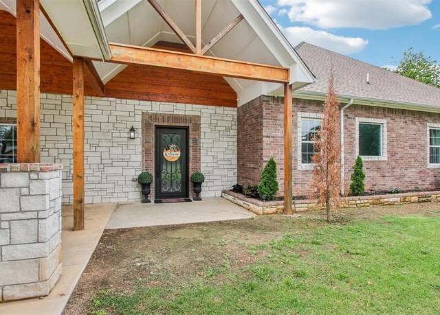 Property at 9228 E Cardinal Pl, Midwest City, OK 73130, 4 beds, 2.5 baths
