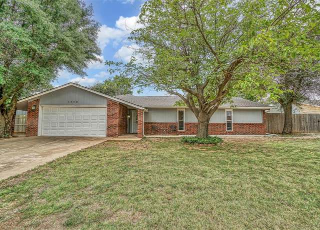 Property at 1008 S Trail Dr, Altus, OK 73521, 4 beds, 2 baths