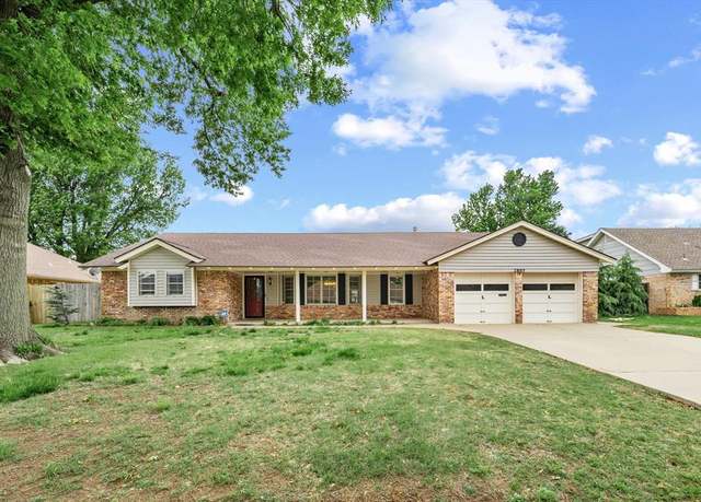 Property at 2805 Tudor Rd, Oklahoma City, OK 73127, 3 beds, 2.5 baths