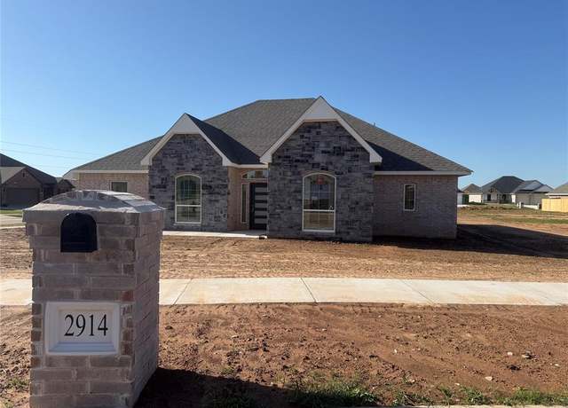Property at 2914 Summit Hollow Cir, Norman, OK 73071, 5 beds, 2.5 baths