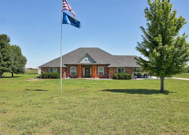 Property at 13131 SW 15th St, Yukon, OK 73099, 4 beds, 4 baths