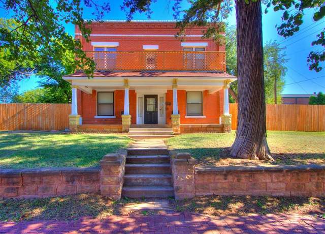 Property at 316 W Vilas Ave, Guthrie, OK 73044, 7 beds, 2 baths